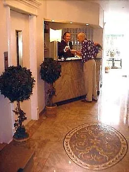 Drei Koenige Dom Hotel Colónia
